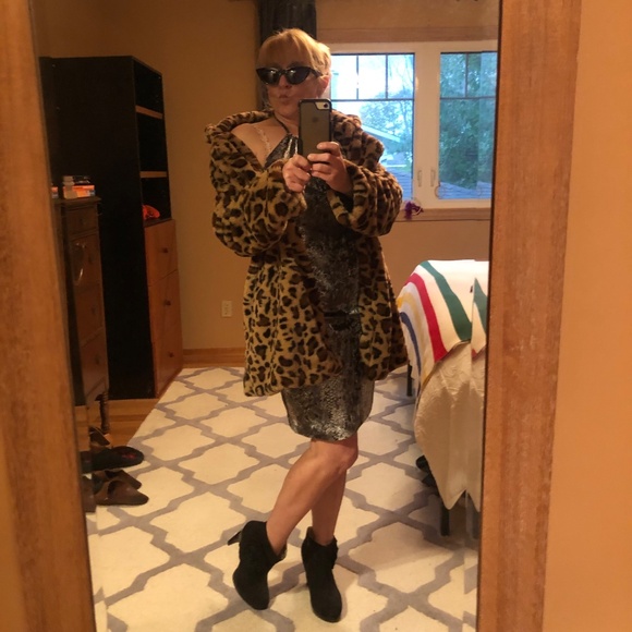 Leopard Faux Fur Jacket - Picture 1 of 4